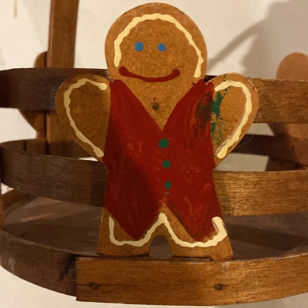 Vintage Gingerbread Man Basket